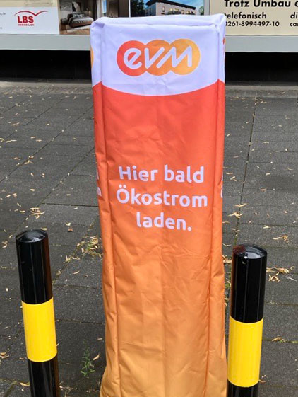 ladesaeulenabdeckung_bedruckt ladesaeulenabdeckung_bedruckt